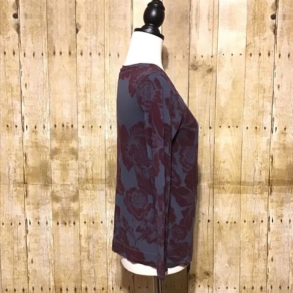 Simply Vera Vera Wang Soft Floral Top PM - Picture 3 of 7